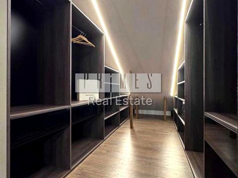 будинок за адресою Центральна вул., 1