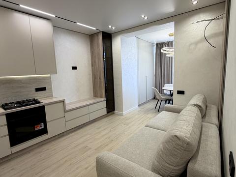 квартира по адресу Мартинова просп., (вул. Молодіжна, 8)