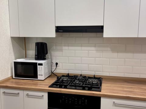 квартира за адресою Щаслива вул., 52