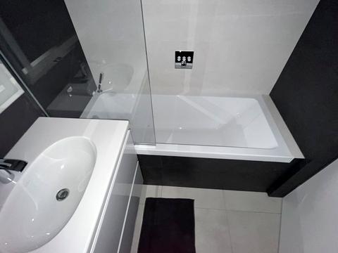 квартира за адресою Василя Симоненка вул., 30