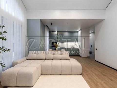 дом по адресу привітна, 1