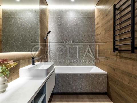 дом по адресу привітна, 1