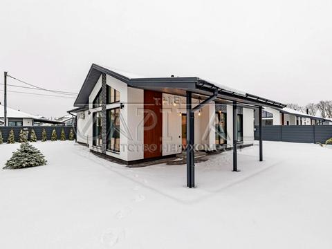 дом по адресу привітна, 1