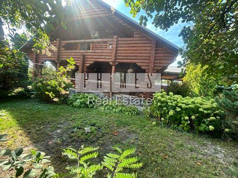 дом по адресу  ул.