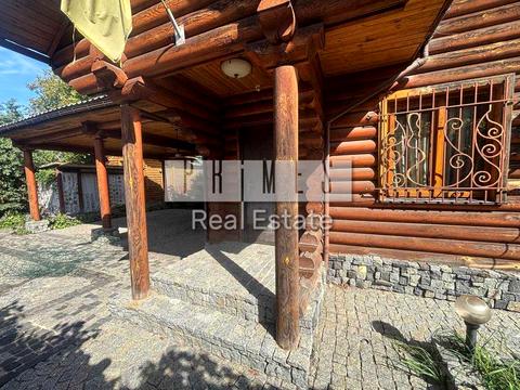 дом по адресу  ул.