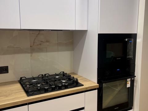 квартира за адресою Молодіжна вул., 4