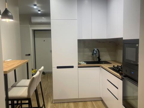 квартира за адресою Молодіжна вул., 4