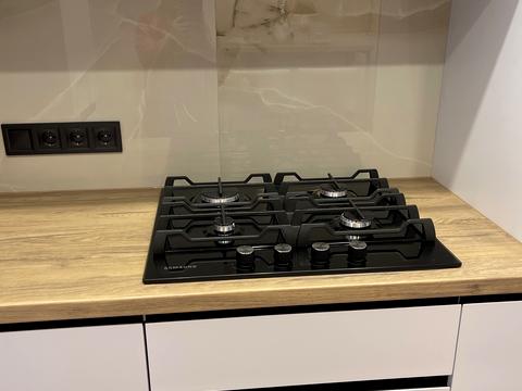 квартира за адресою Молодіжна вул., 4