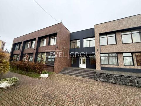 комерційна за адресою Лук'янівська вул., 1