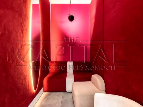 комерційна за адресою Богдана Хмельницького вул., 32