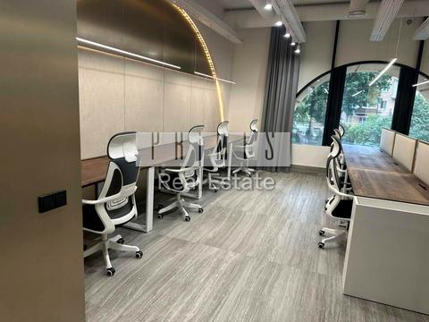 комерційна за адресою Бульварно-Кудрявська вул. (Воровського), 17