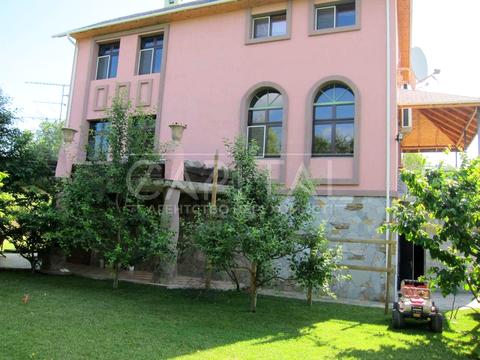 будинок за адресою Столичне шосе