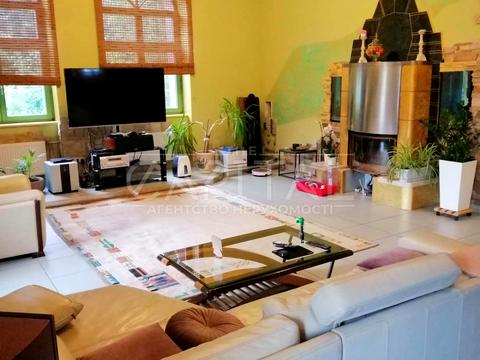 будинок за адресою Столичне шосе