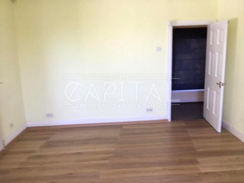 будинок за адресою Київ, Добровольчих Батальйонів вул. (Панфіловців)