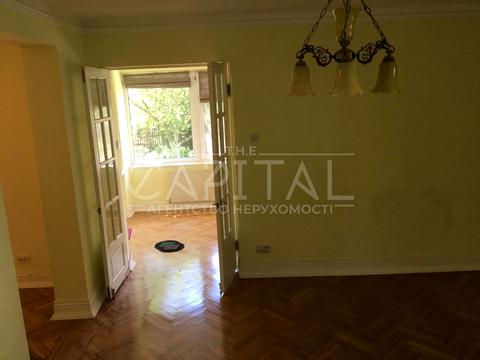 будинок за адресою Київ, Добровольчих Батальйонів вул. (Панфіловців)