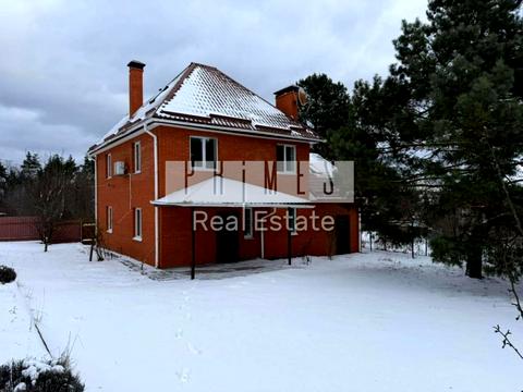 будинок за адресою Квітнева вул.