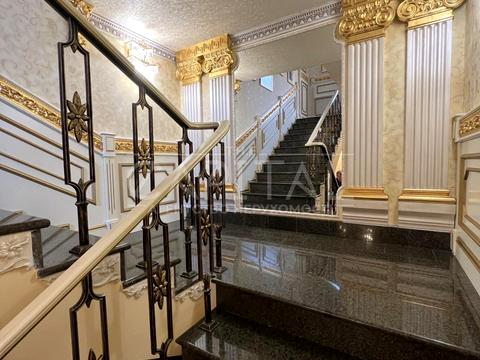 комерційна за адресою Євгена Чикаленка вул. (Пушкінська), 32В