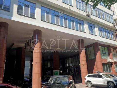 комерційна за адресою Кловський узвіз, 7a
