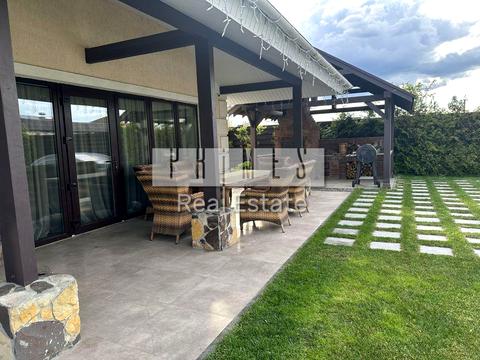 дом по адресу Лісова