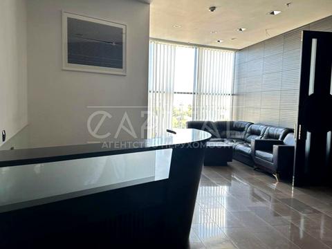 комерційна за адресою Київ, Мечникова вул. (Кловський), 2