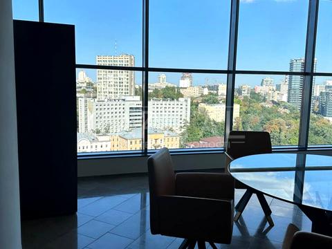 комерційна за адресою Київ, Мечникова вул. (Кловський), 2