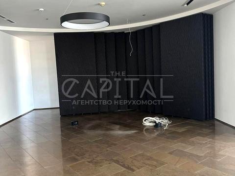 комерційна за адресою Київ, Мечникова вул. (Кловський), 2