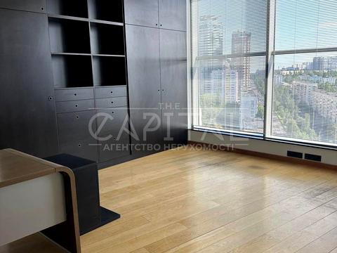 комерційна за адресою Київ, Мечникова вул. (Кловський), 2