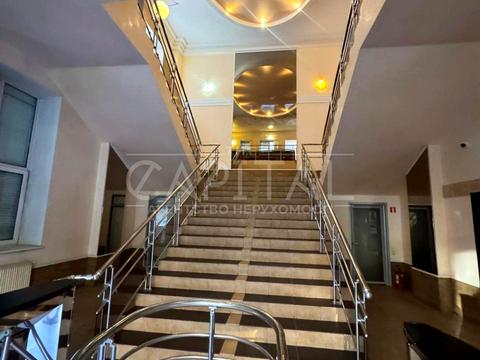 комерційна за адресою Хорива пров., 55