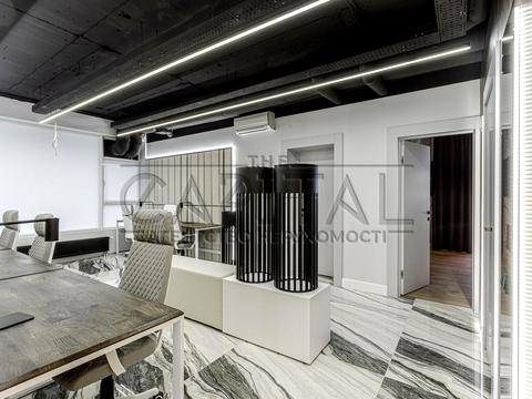 комерційна за адресою Кловський узвіз, 7a