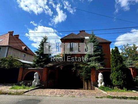 будинок за адресою с. Петропавлівська борщагівка, Богдана Хмельницького вул., 3-А