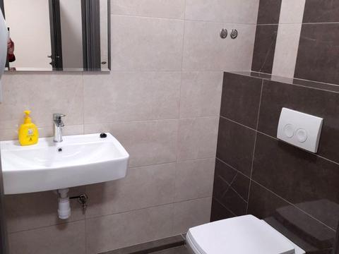 комерційна за адресою Петра Калнишевського вул., 13