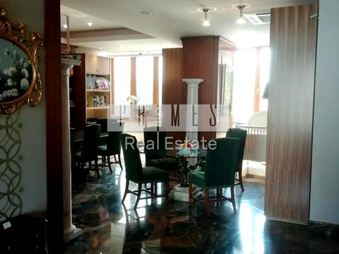 комерційна за адресою Лесі Українки бульв., 7-Б