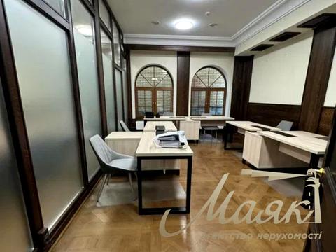 коммерческая по адресу Жилянская ул., 72 А