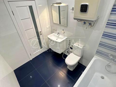 квартира за адресою Юнацька вул., 1