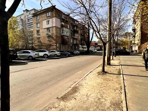 комерційна за адресою Київ, Юрківська вул., 28