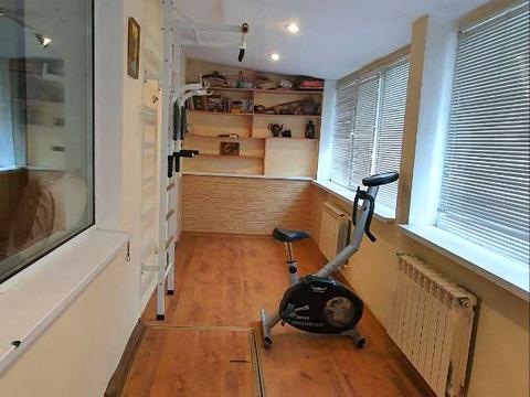 квартира за адресою Монастирська вул. (Володарського), 2