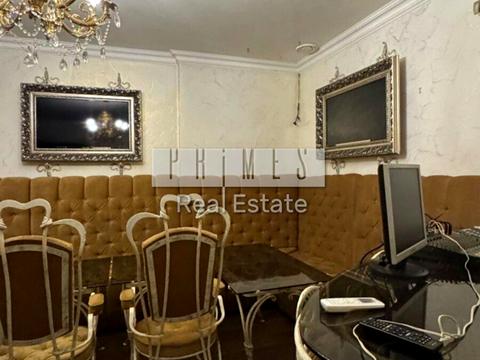 комерційна за адресою Вишгородська вул., 4