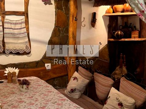 комерційна за адресою Вишгородська вул., 4