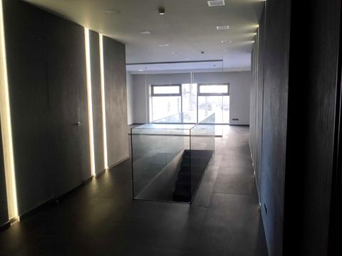 комерційна за адресою Київ, Кропивницького вул., 8