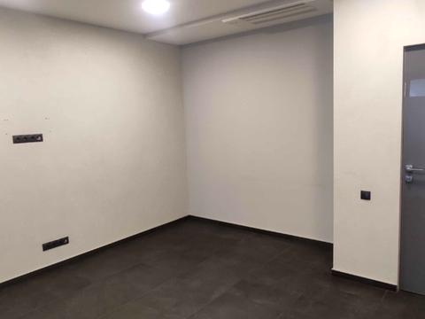 комерційна за адресою Київ, Кропивницького вул., 8