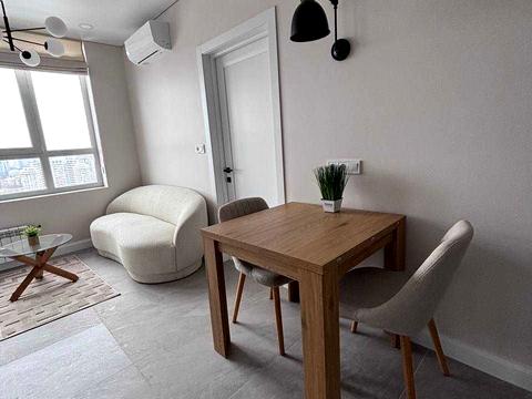 квартира за адресою Вавилових вул., 11