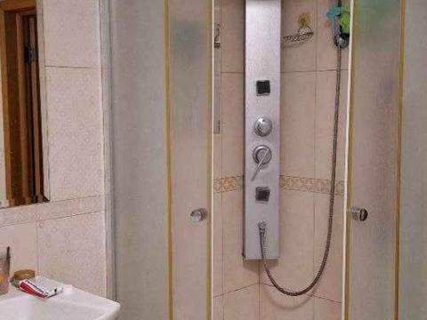 будинок за адресою Богатирська вул.