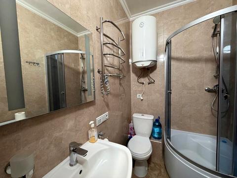 квартира за адресою Київ, Регенераторна вул., 4к2