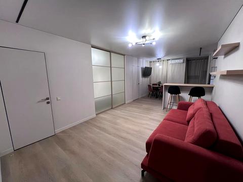 квартира за адресою Степана Бандери вул., 77-Б