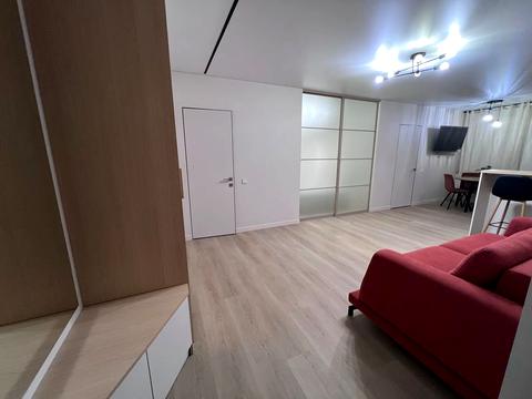 квартира за адресою Степана Бандери вул., 77-Б