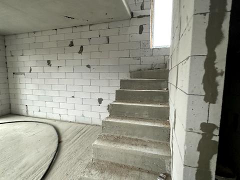 будинок за адресою Незламності вул. (Комарова), 15