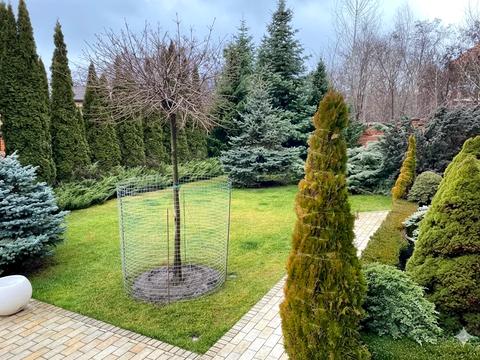 будинок за адресою Набережно-Дніпровська вул.