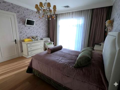 будинок за адресою Набережно-Дніпровська вул.