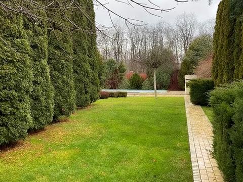 будинок за адресою Набережно-Дніпровська вул.