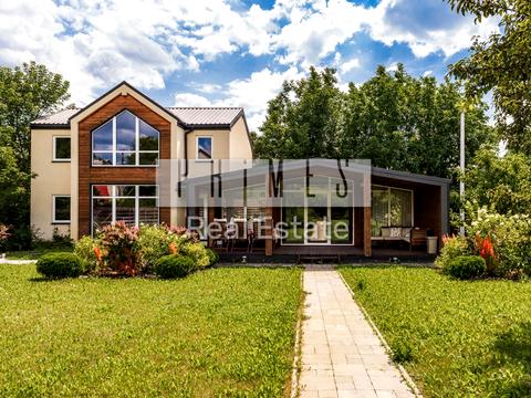 будинок за адресою Сонячна вул.